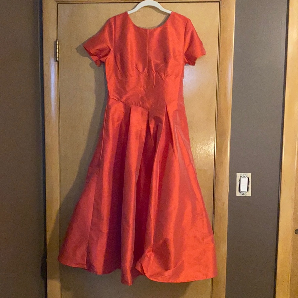 eShakti
dupioni empire midi dress as 8 never worn